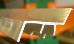 Glaslist Isolerglas "smal" Aluminium l=6 m totalbredd 28,6mm