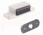 Magnetlås 2030 45*14 mm vit skruvning inkl bleck D=6 kg